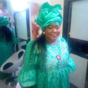 Meet your Posher, Ndeye